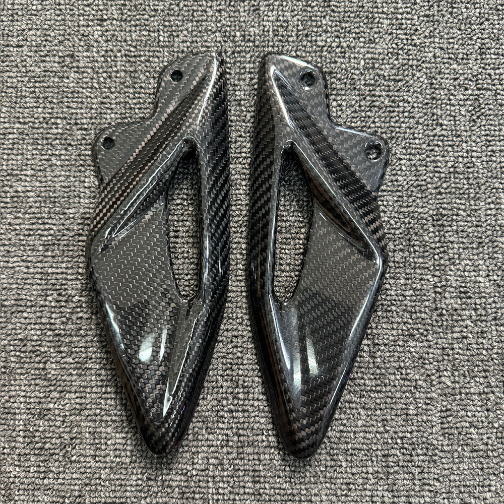 For Triumph Street Triple 660  - Crepe Pan Carbon recensie en prijs