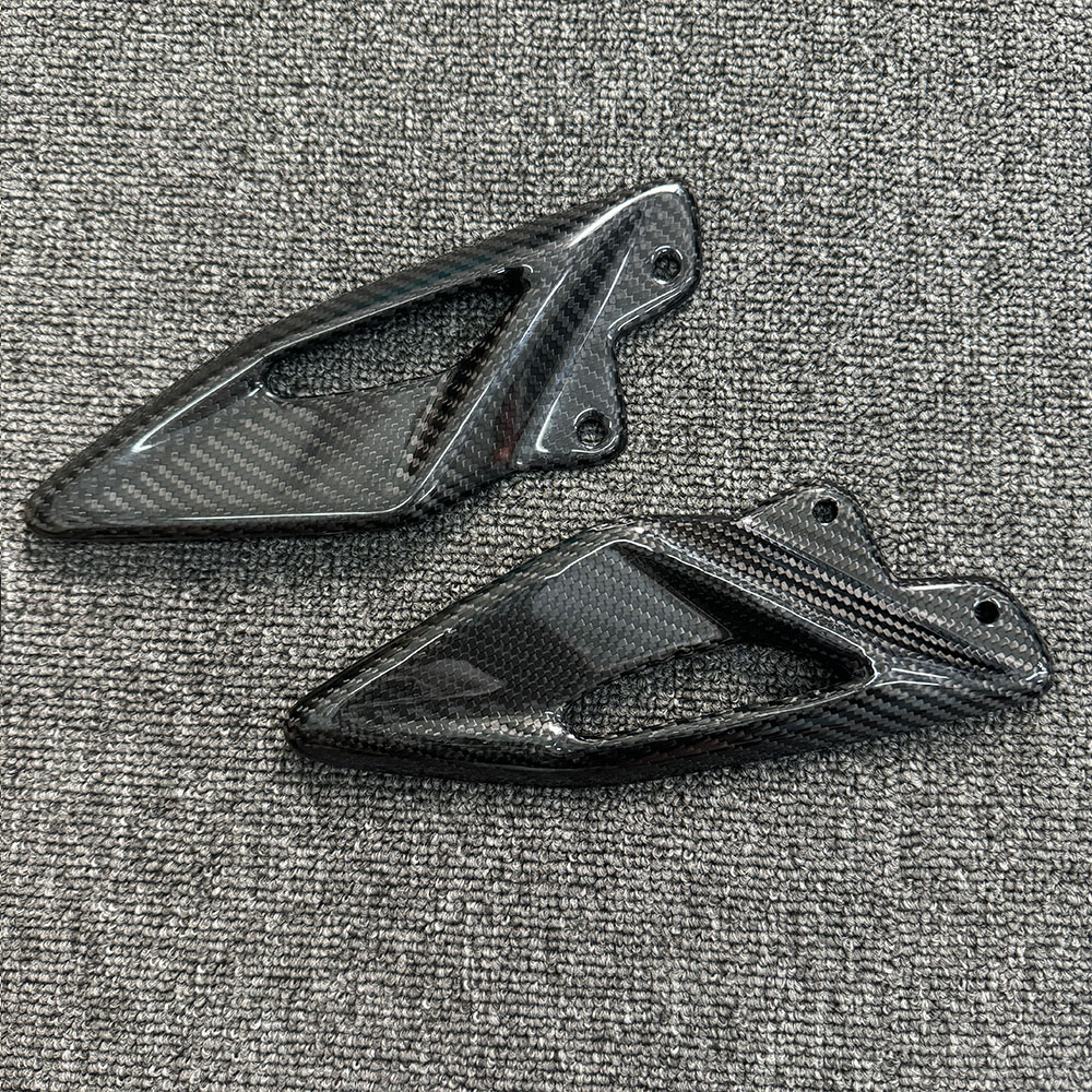 For Triumph Street Triple 660  - Crepe Pan Carbon recensie en prijs